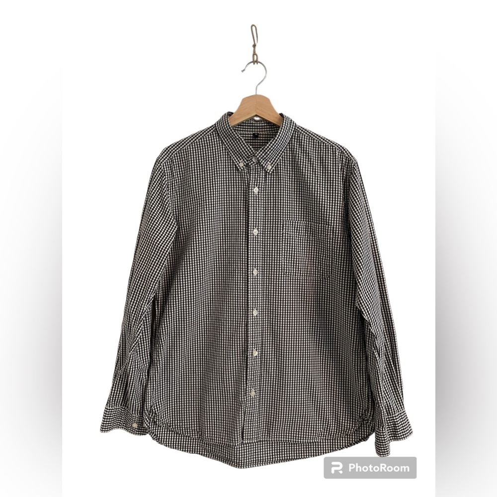 Muji black & white gingham button up. Men’s medium. Classic, preppy.